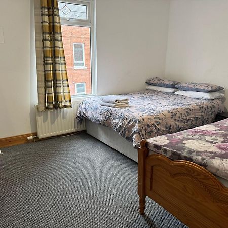 Lovely 2 Bedroom House Close To City Centre Belfast Esterno foto